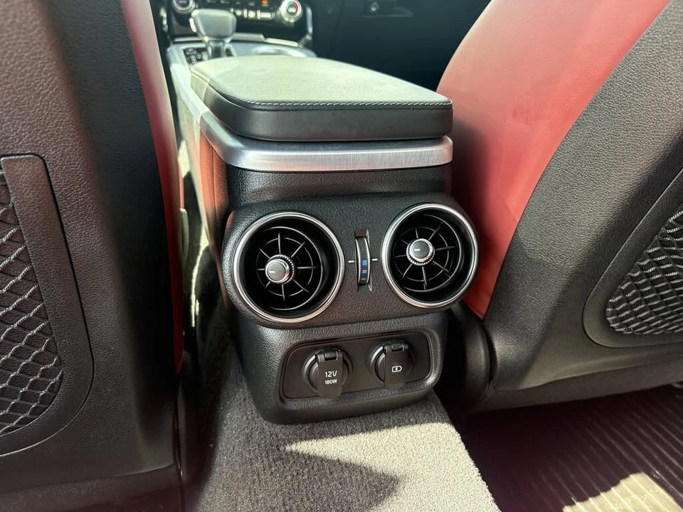 2022 Kia Stinger GT - Image 9 of 20
