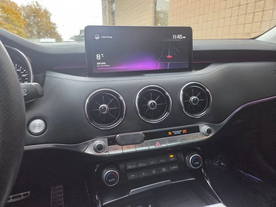 2022 Kia Stinger GT - Image 14 of 20