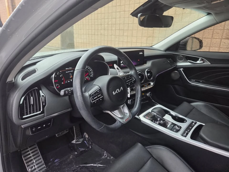 2022 Kia Stinger GT - Image 10 of 20