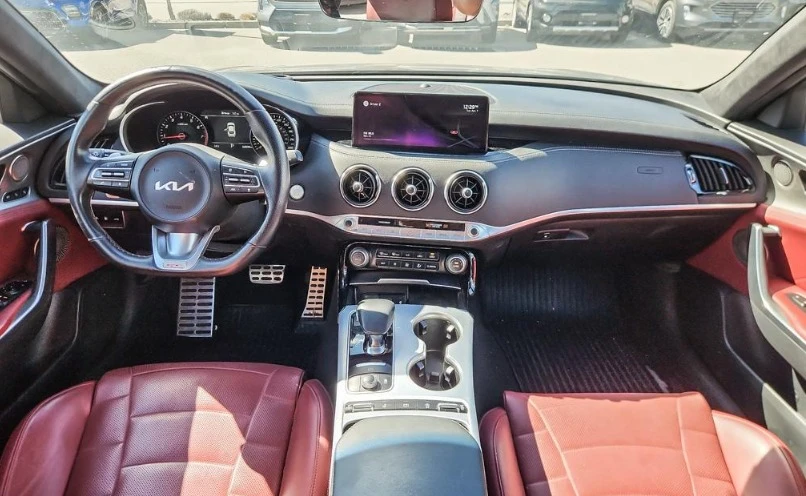 2022 Kia Stinger GT - Image 6 of 9