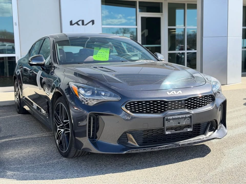 2022 Kia Stinger GT - Image 2 of 6