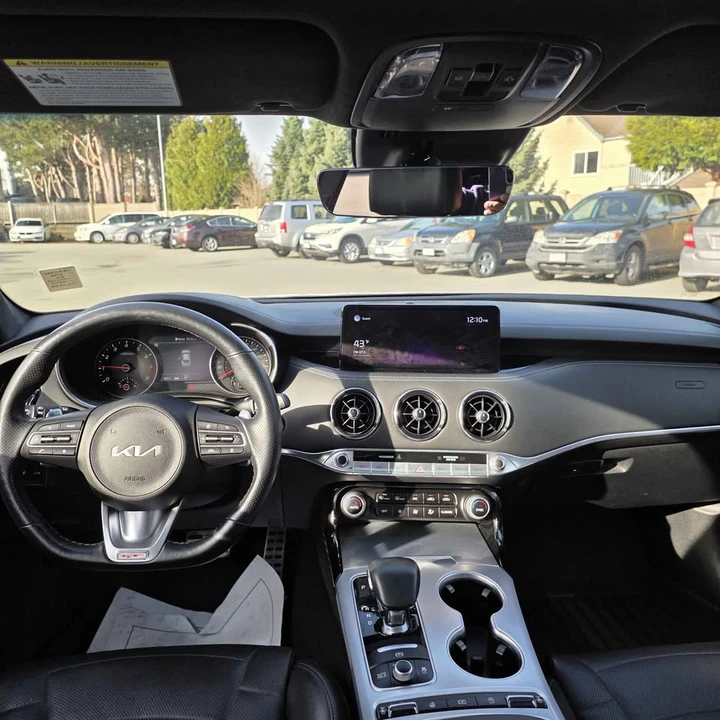 2022 Kia Stinger GT - Image 8 of 15