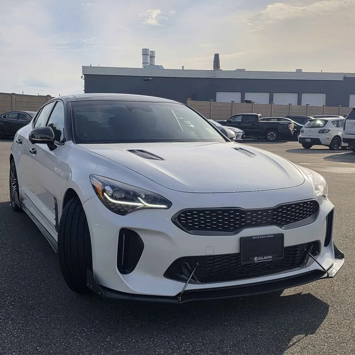 2022 Kia Stinger GT - Image 2 of 15