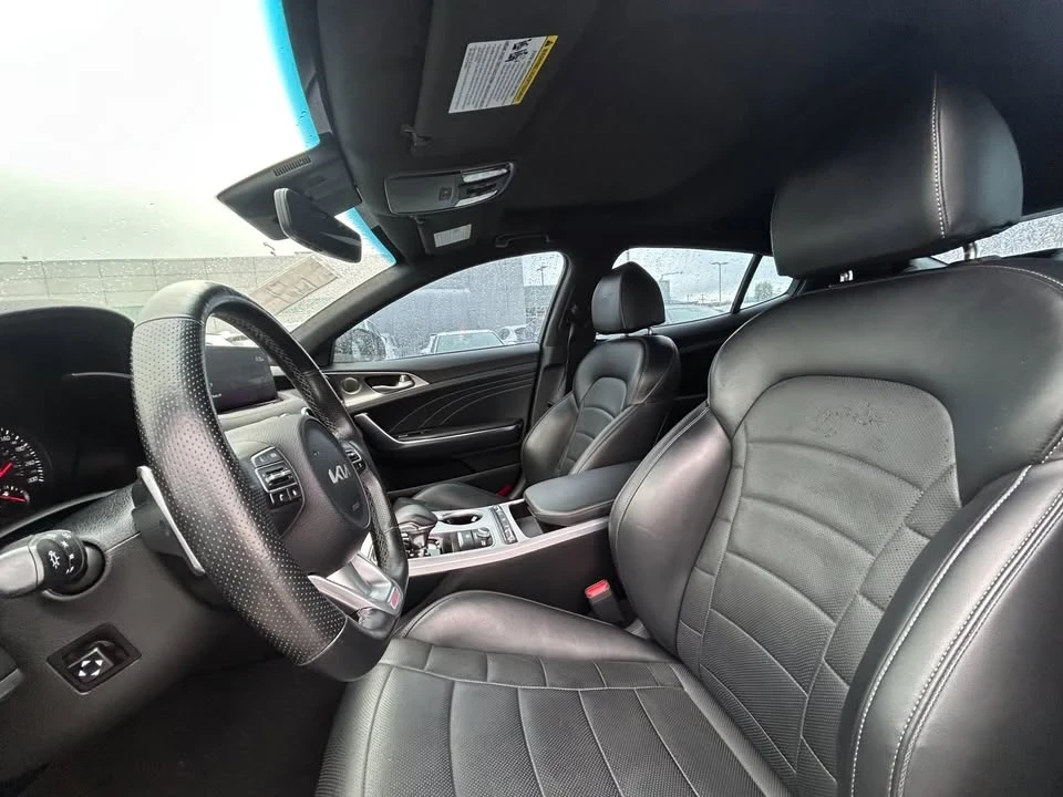 2022 Kia Stinger GT - Image 8 of 17