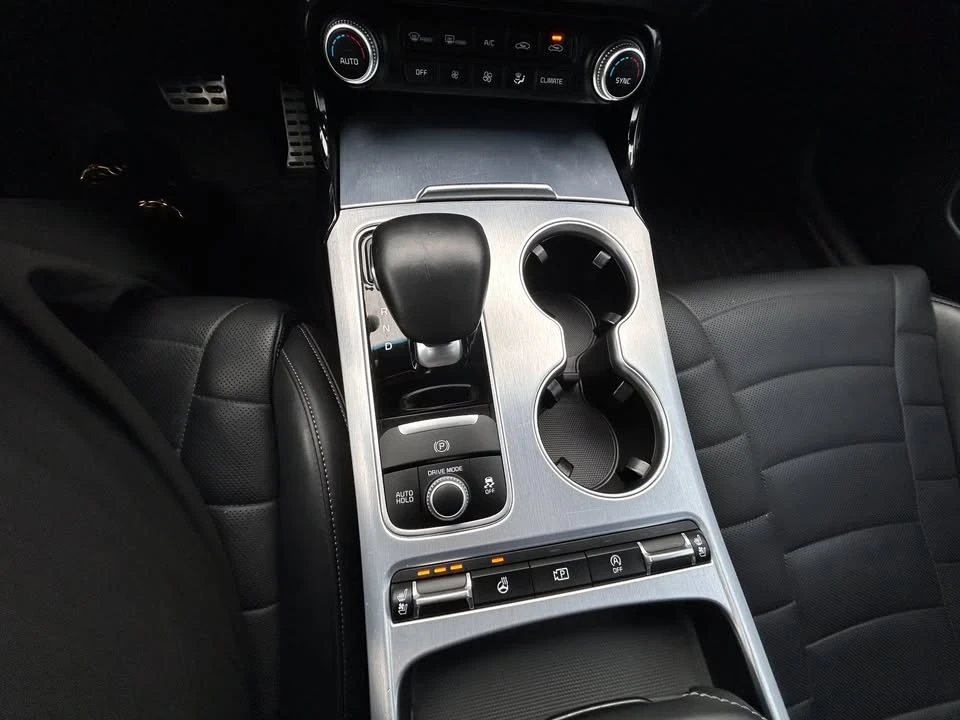 2022 Kia Stinger GT - Image 13 of 17