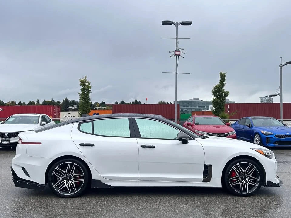 2022 Kia Stinger GT - Image 6 of 17