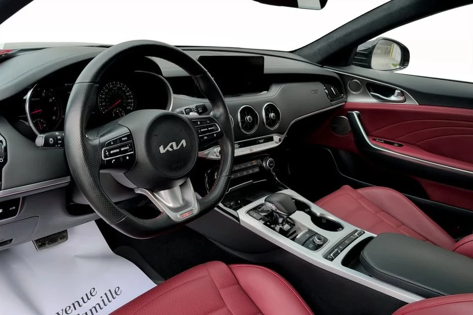 2022 Kia Stinger GT - Image 6 of 12