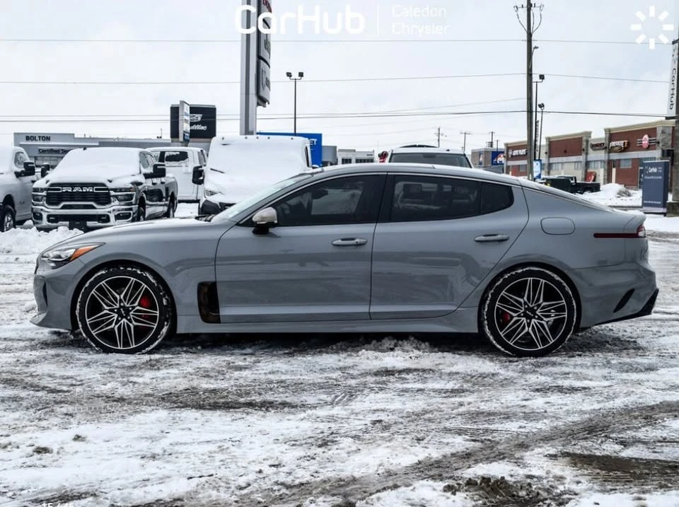 2022 Kia Stinger GT - Image 8 of 17