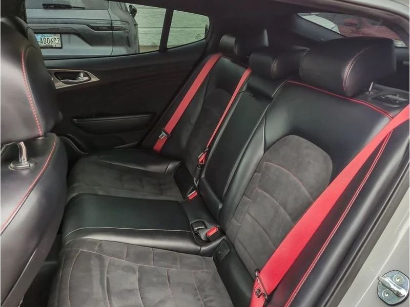 2022 Kia Stinger GT - Image 15 of 20