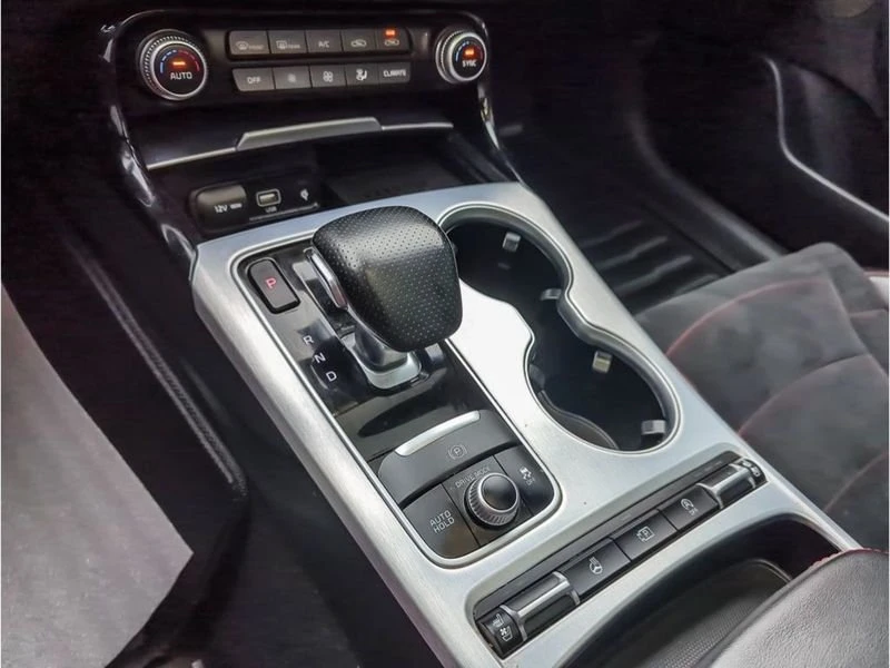 2022 Kia Stinger GT - Image 11 of 20