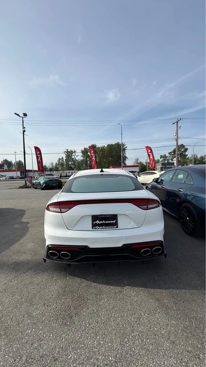 2022 Kia Stinger GT - Image 3 of 6