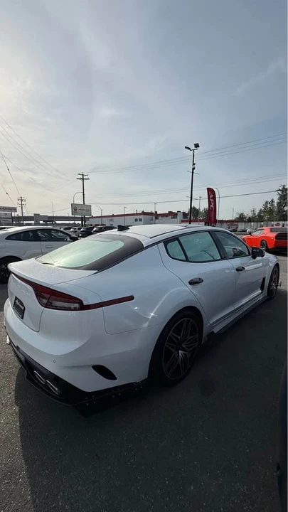 2022 Kia Stinger GT - Image 4 of 6