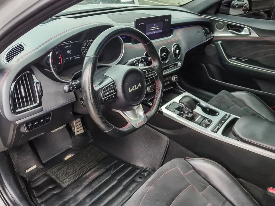 2022 Kia Stinger GT - Image 12 of 19