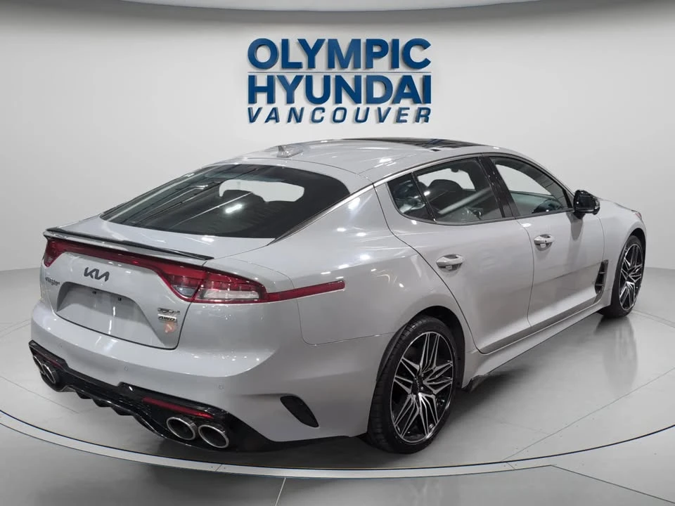 2022 Kia Stinger GT - Image 8 of 20