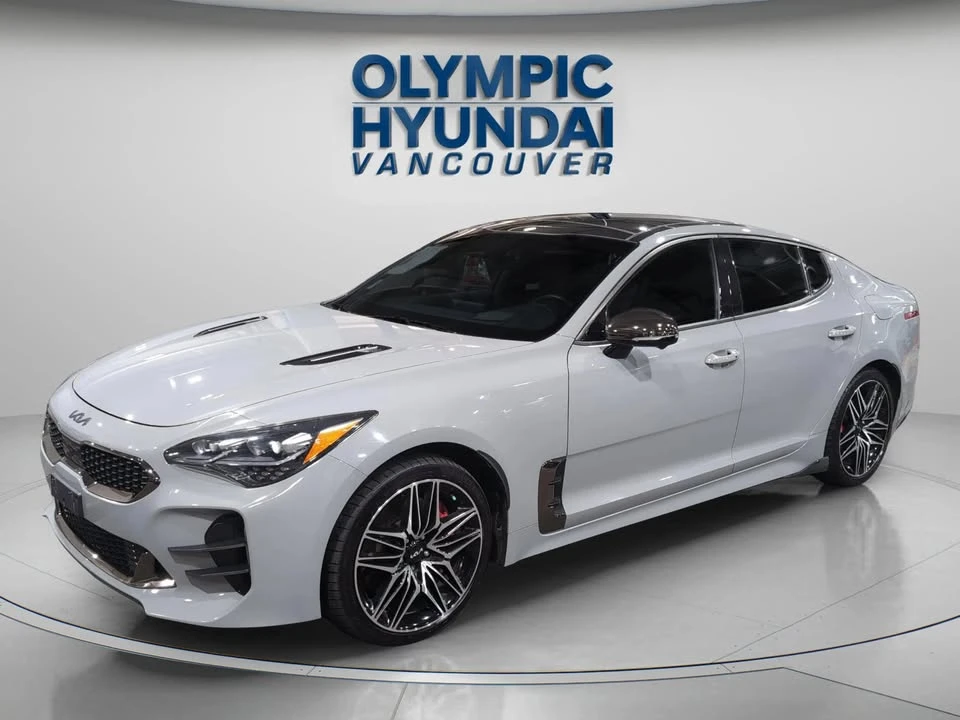 2022 Kia Stinger GT - Image 2 of 20