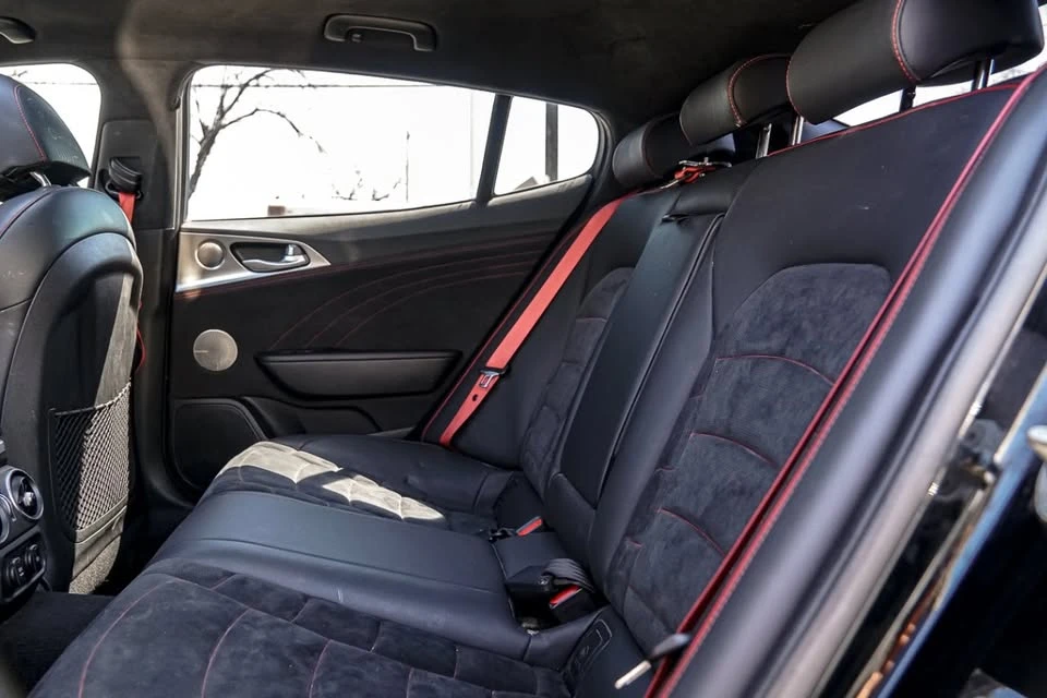 2022 Kia Stinger GT - Image 10 of 18