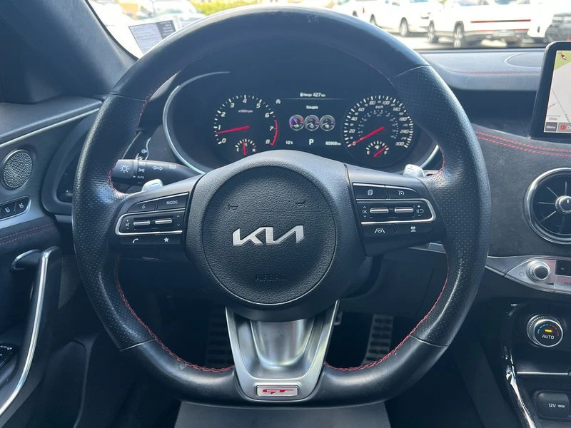 2022 Kia Stinger GT - Image 15 of 18