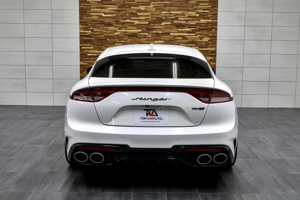 2022 Kia Stinger GT - Image 8 of 20