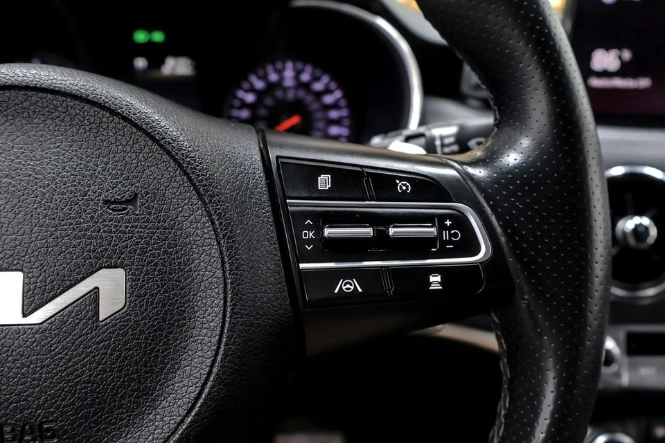 2022 Kia Stinger GT - Image 15 of 20