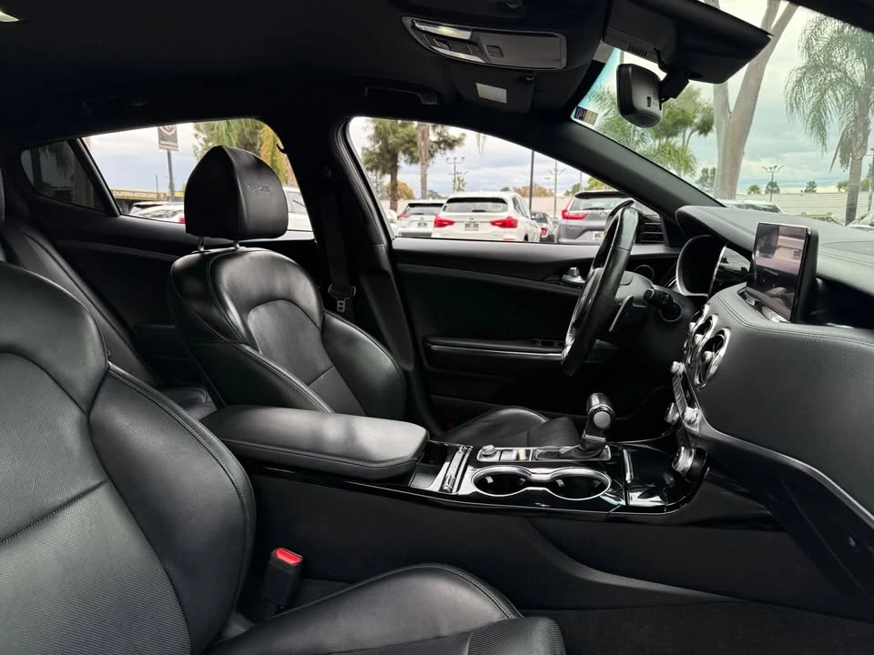 2022 Kia Stinger GT - Image 19 of 20