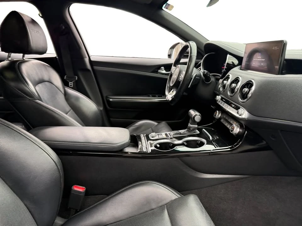 2022 Kia Stinger GT - Image 14 of 20