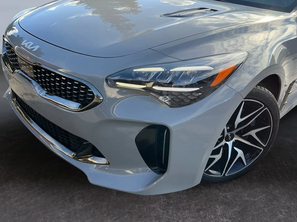 2022 Kia Stinger - Image 9 of 20