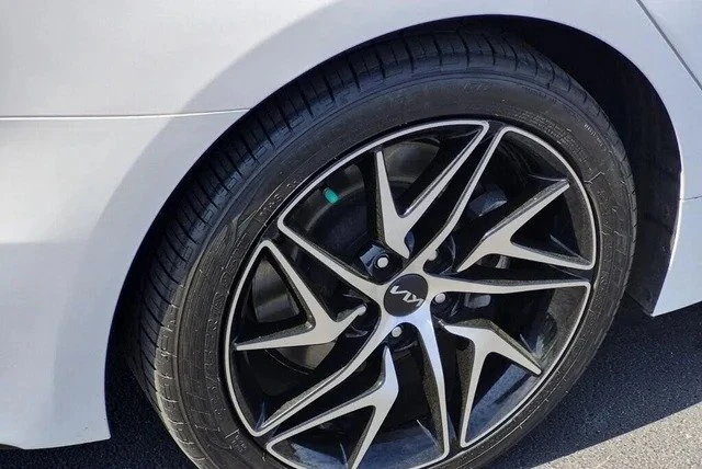 2022 Kia Stinger - Image 7 of 20