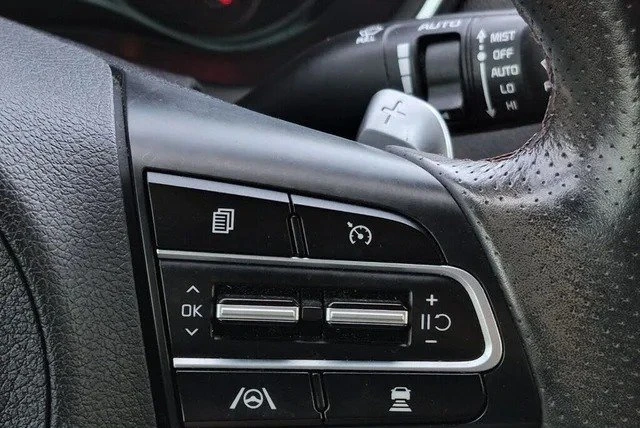 2022 Kia Stinger - Image 19 of 20