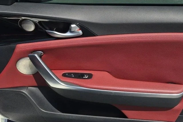 2022 Kia Stinger - Image 13 of 20