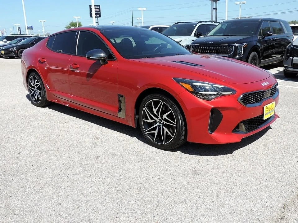 2022 Kia Stinger - Image 2 of 19