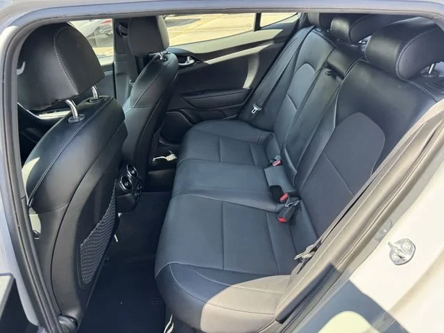 2022 Kia Stinger - Image 3 of 4