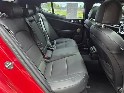 2022 Kia Stinger - Image 8 of 12