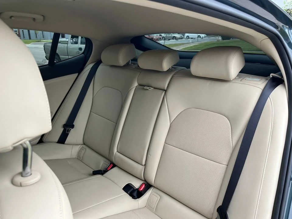 2022 Kia Stinger - Image 16 of 17