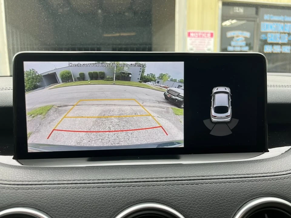 2022 Kia Stinger - Image 12 of 17