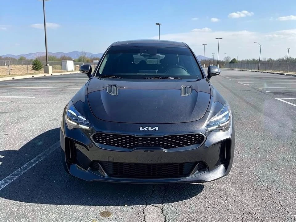 2022 Kia Stinger - Image 2 of 20