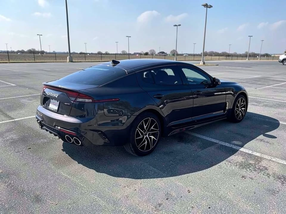 2022 Kia Stinger - Image 7 of 20