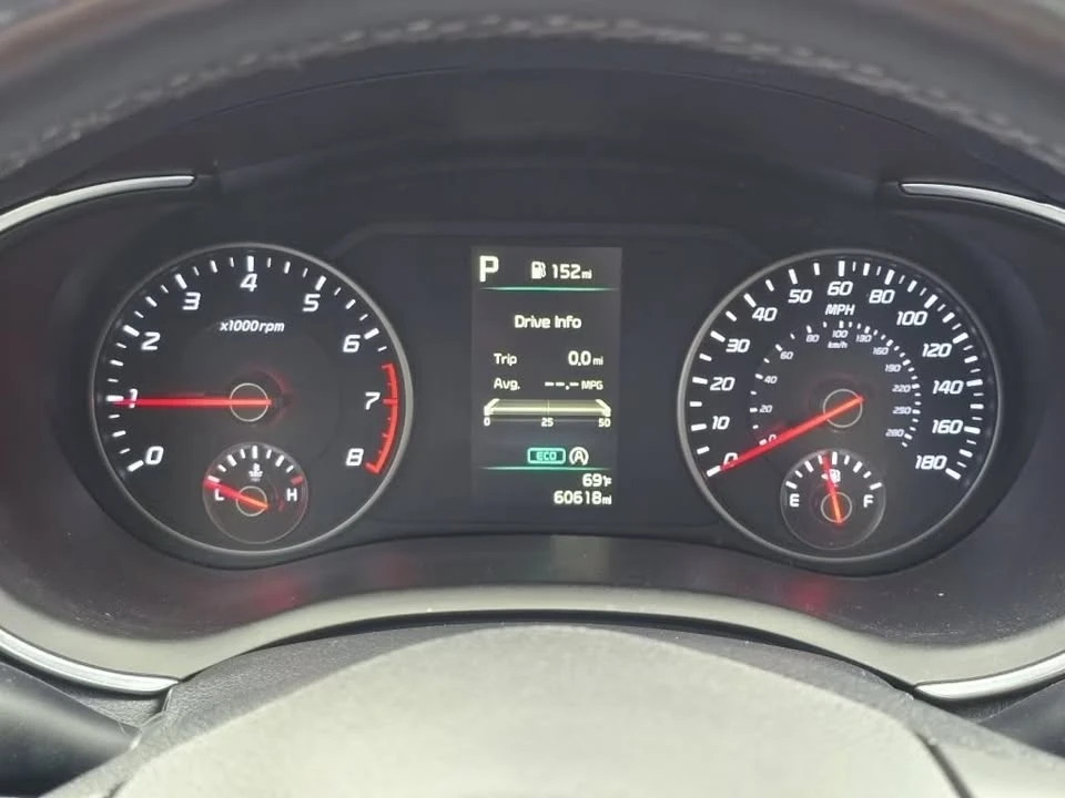 2022 Kia Stinger - Image 8 of 11