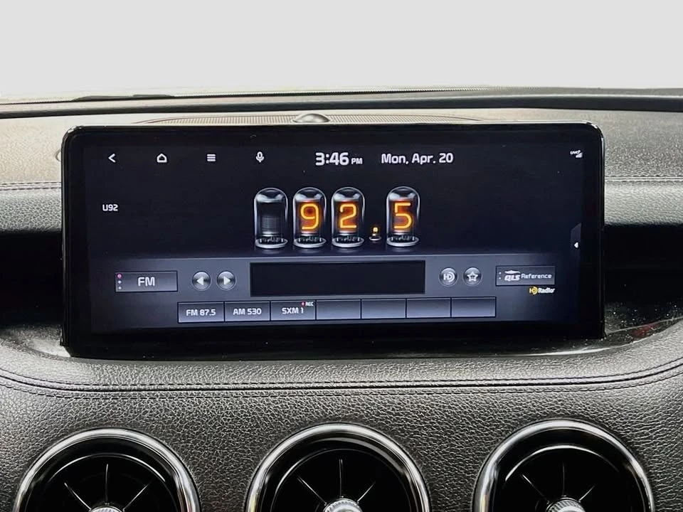 2022 Kia Stinger - Image 15 of 20