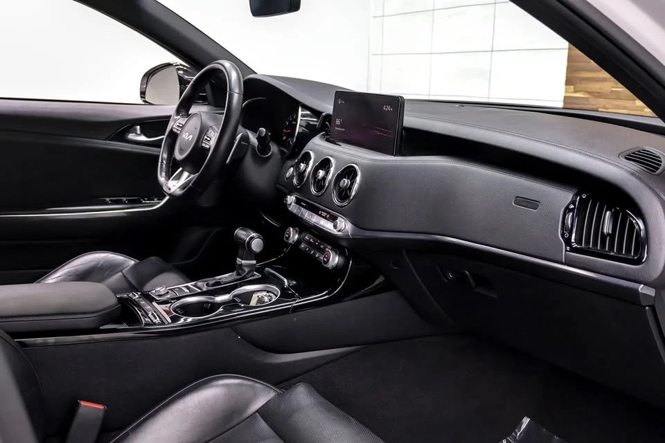 2022 Kia Stinger - Image 12 of 20