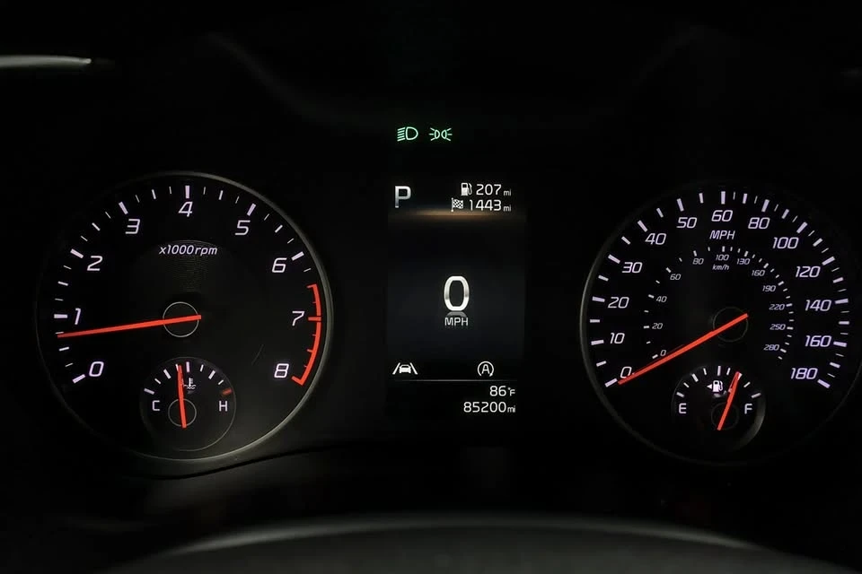 2022 Kia Stinger - Image 16 of 20