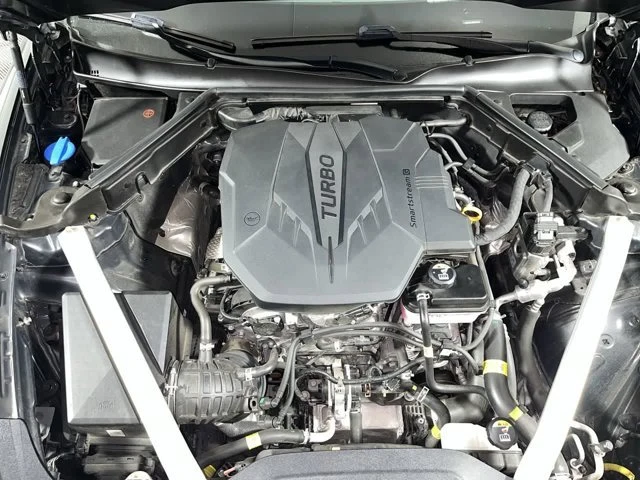 2022 Kia Stinger - Image 11 of 20
