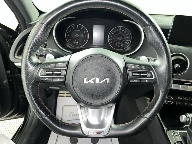 2022 Kia Stinger - Image 15 of 20