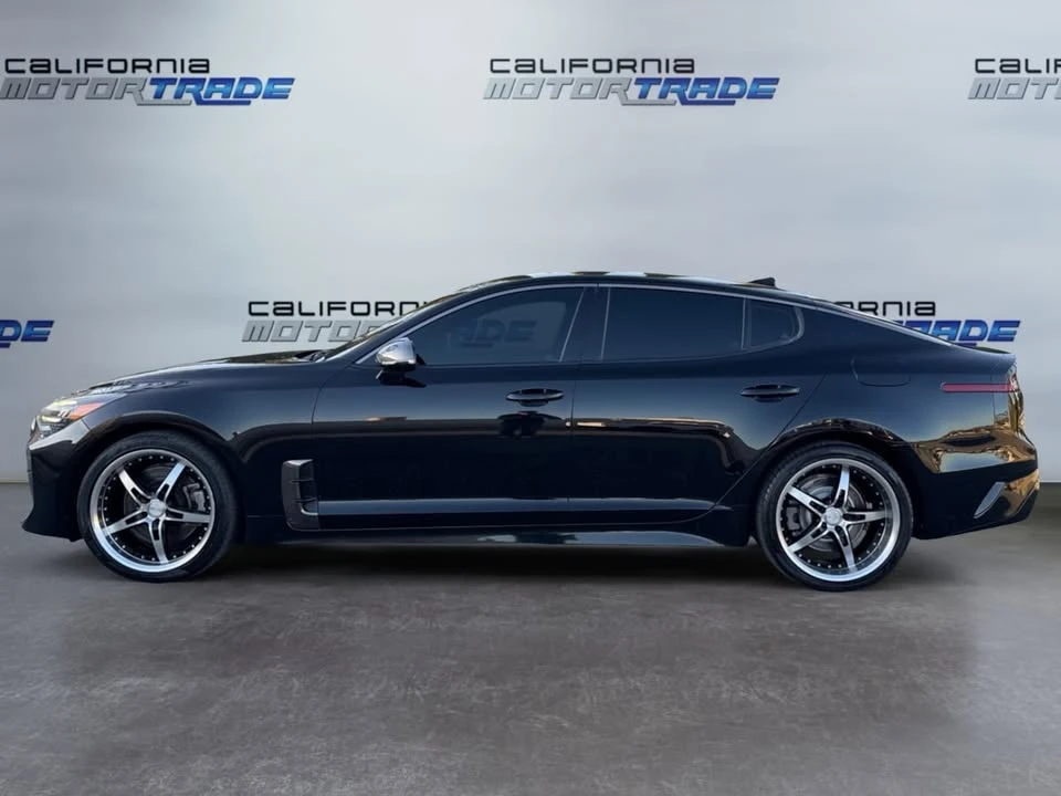 2022 Kia Stinger - Image 8 of 20