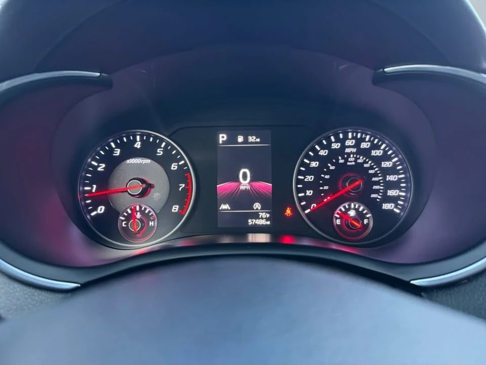 2022 Kia Stinger - Image 11 of 20