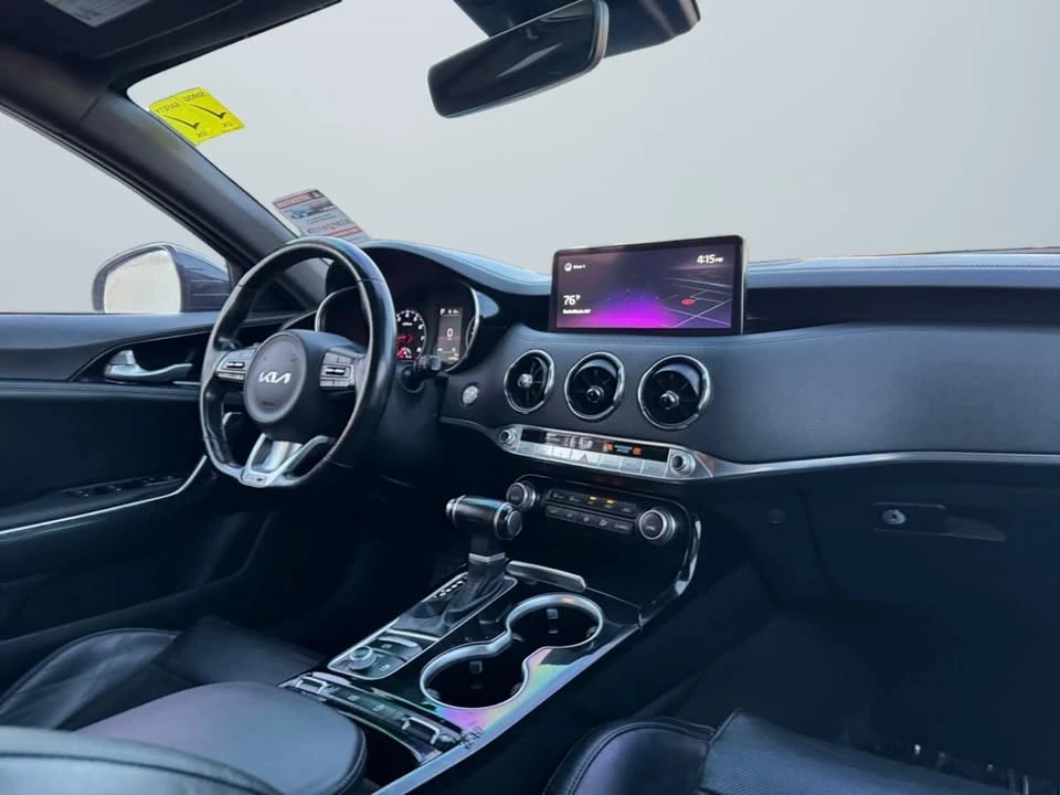2022 Kia Stinger - Image 13 of 20
