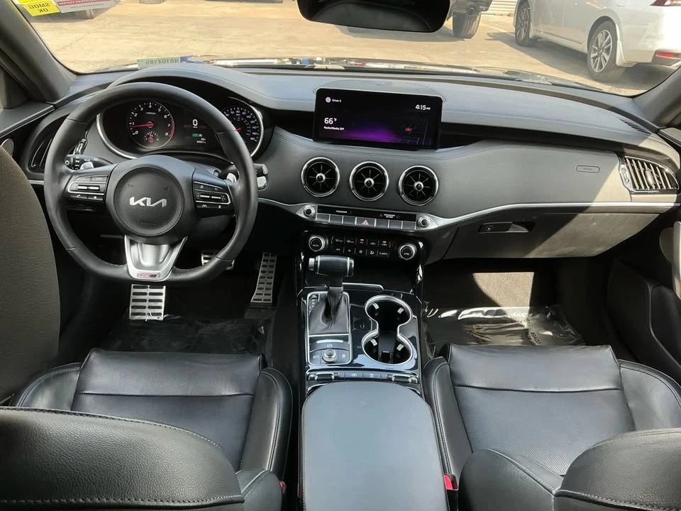 2022 Kia Stinger - Image 17 of 20