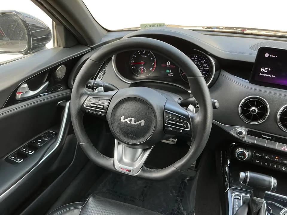 2022 Kia Stinger - Image 11 of 20