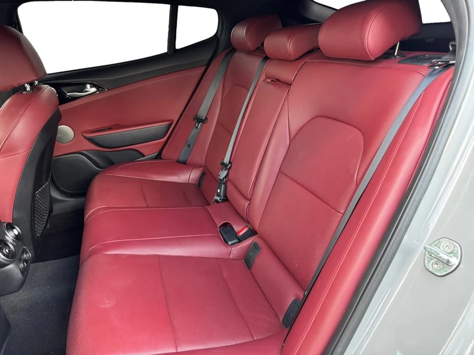 2022 Kia Stinger - Image 13 of 20