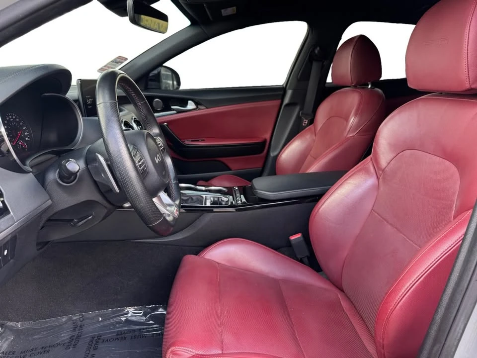 2022 Kia Stinger - Image 9 of 20