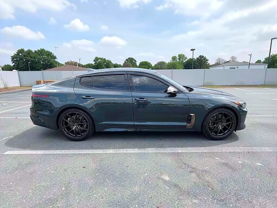 2022 Kia Stinger - Image 8 of 13